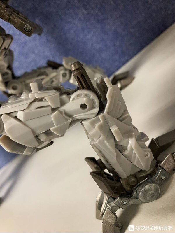 Masterpiece Starscream MPM 10 In Hand Images  (38 of 50)